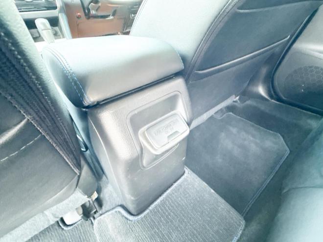 レヴォーグ2.0GT-Sアイサイト 4WD ローンが不安な方＜優遇ローン＞ 本州仕入 STIスポイラー 純正ナビ　ハーフレザー 4WD 2000 5Dr