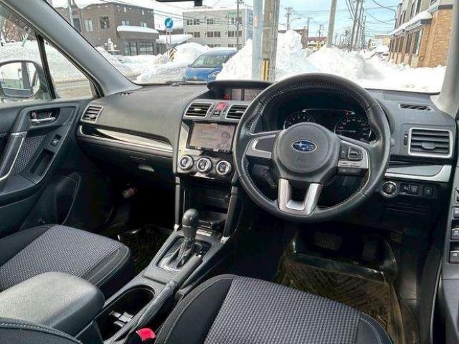 フォレスター2.0i-L アイサイト 4WD　社外ナビ　社外テレビ　パドルシフ　エックスモード付き　アイサイト 2000