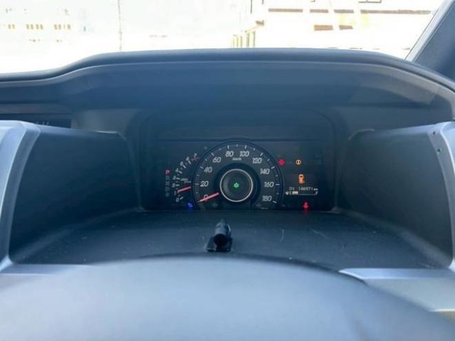 ステップワゴン2.0 スパーダ Z 4WD　ナビ　テレビ　スマートキー　記録簿　メンテナンスノート　取扱説明書　オートエアコン　後席モニター　バックカメラ　両側パワースライドドア　ETC 2000