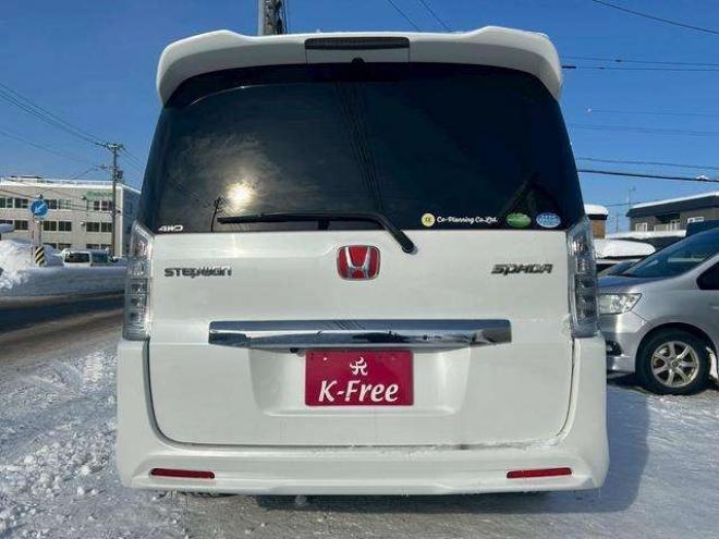 ステップワゴン2.0 スパーダ Z 4WD　ナビ　テレビ　スマートキー　記録簿　メンテナンスノート　取扱説明書　オートエアコン　後席モニター　バックカメラ　両側パワースライドドア　ETC 2000