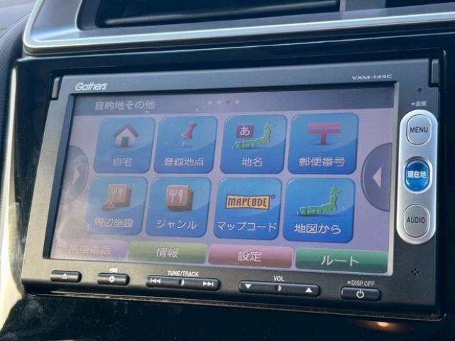 フィット1.5 ハイブリッド Fパッケージ 4WD　バックカメラ　ナビ　オートエアコン　　　キーレス　メンテナンスノート　取り扱い説明書　ETC　オーディオ 1500