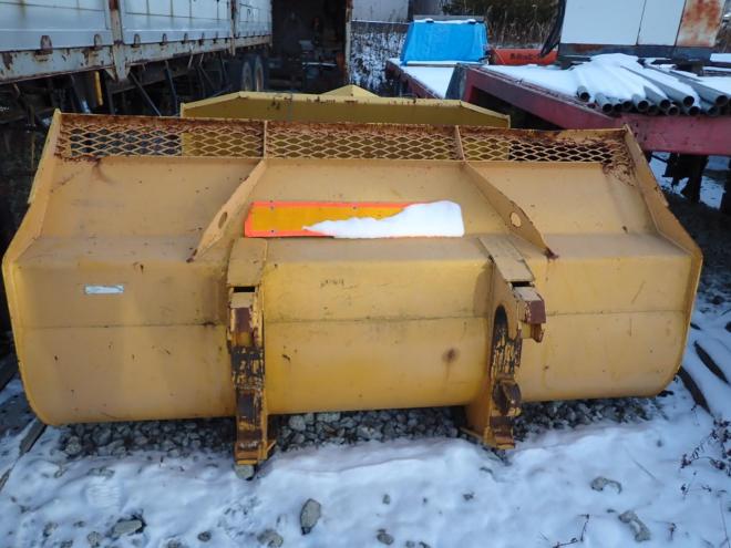 ホイールローダ高速仕様　ワンタッチマルチプラウ＆バケット　恵庭ヤード