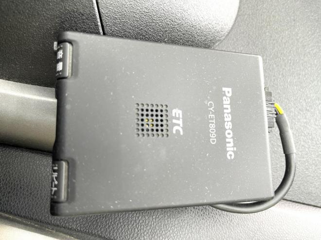 フィット1.3G 4WD 5年保証 ナビ ETC 寒冷地仕様 禁煙 車検整備2年付