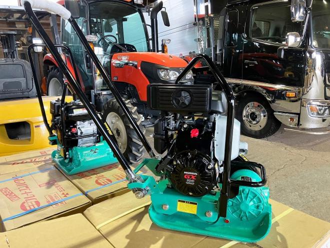 その他新品　三笠　MVC-40HW　プレートコンパクター