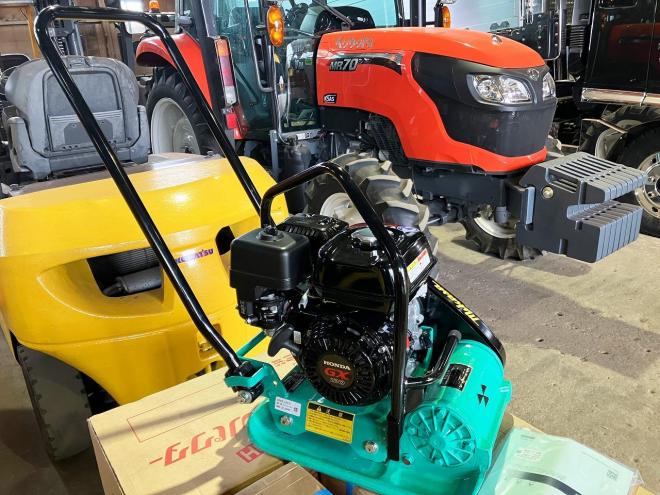 その他新品　三笠　MVC-50H　プレートコンパクター