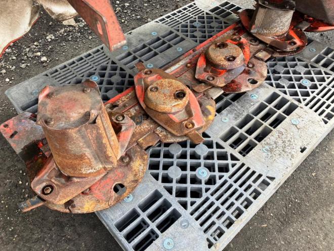 芝草刈機クーン　中古　4連ディスクモアー　GMD16　農機具　作業機