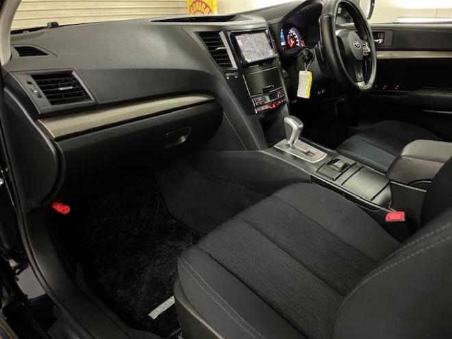 レガシィワゴン２．５ｉ　Ｂスポーツアイサイト　本州仕入　アイサイト衝突軽減ブレーキ　Ｓｉ－ＤＲＩＶＥ　純正１６インチＡＷ　社外１６ＡＷ＋スタッドレスタイヤ付　ストラーダナビ　地デジ　ＤＶＤ再生　バックカメラ　レーダークルーズコントロール 4WD 2500 5Dr