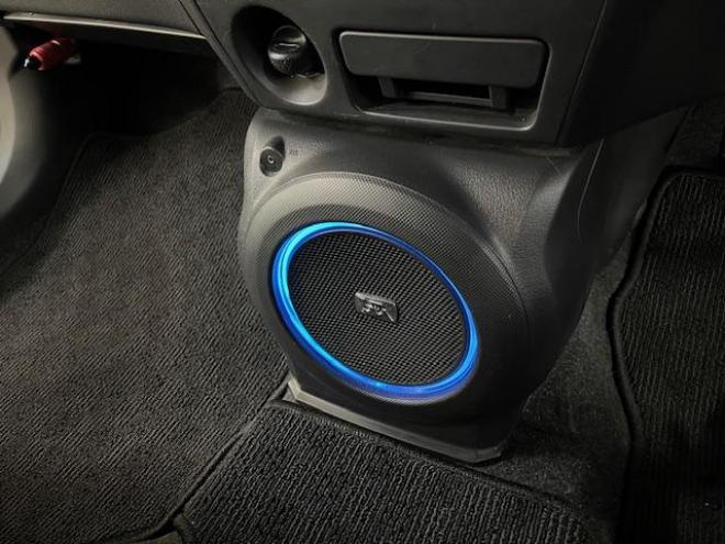 bBＺキラメキ　最終型　寒冷地仕様　禁煙車　アドミレーションエアロ　社外１６インチブラポリＡＷ　社外１５ＡＷ＋スタッドレスタイヤ付　イルミネーションスピーカー＆サブウーハー　エンジンスターター　フロントガラス熱線 4WD 1300 5Dr