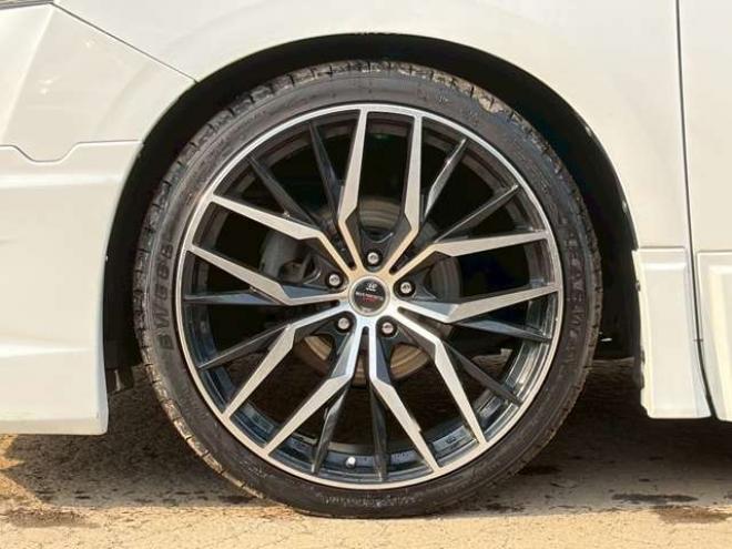 ヴェルファイア2.5 Z 4WD　純正ナビ　TRDエアロ　両側パワスラ　バックカメラ　社外アルミホイール　ETC　車高調　パワステ　パワーウィンドウ　キーレスエントリー　ABS　盗難防止装置　横滑り防止装置　エアコン　3列シート 2500