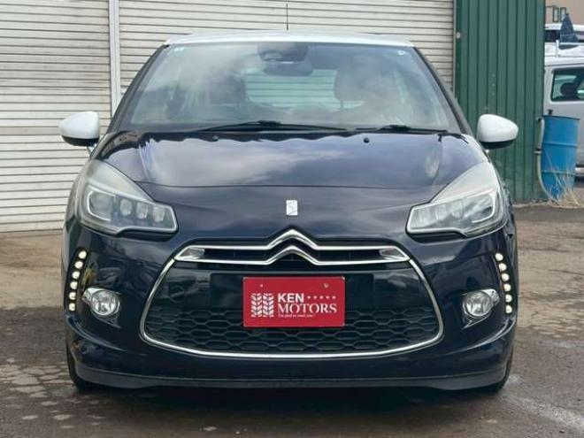 シトロエンDS3 シック　ETC　エアコン・クーラー　パワステ　パワーウィンドウ　キーレス　ABS 運転席エアバッグ　助手席エアバッグ　サイドエアバッグ　横滑り防止装置　社外ナビ　MTモード付 正規輸入車 2WD 1200