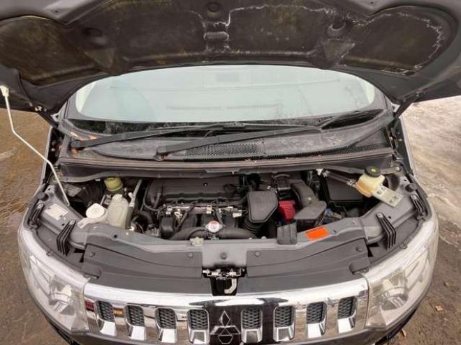 デリカD：5 2.4 G パワーパッケージ 4WD　ETC　アルパインBIGナビ　バックカメラ　両側電動スライドドア　パワステ　パワーウィンドウ　純正アルミ　クルーズコントロール　エアコン　キーレスエントリー　横滑り防止装置　盗難防止装置　3列シート 2400