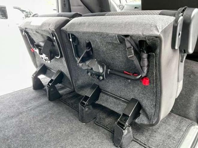 キャラバンNV350 2.5 プレミアムGX ロングボディ ディーゼルターボ 4WD　ETC　ベットキット　スマートキー　キーレス　パワーウィンドウ　ABS　エアコン　パワステ　盗難防止装置　両側スライドドア 2500