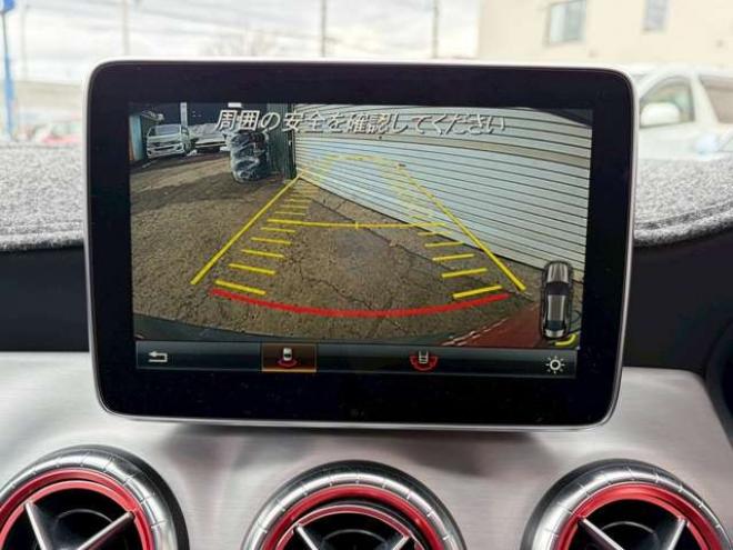 ベンツCLAクラス CLA250 4マチック 4WD　ナビ　バックカメラ　ETC　キーレスエントリー　シートヒーター　エアコン　クルーズコントロール　ABS　盗難防止装置　パワステ　パワーウィンドウ　横滑防止装置　パーキングアシスト　アイドリングストップ 正規輸入車 2000