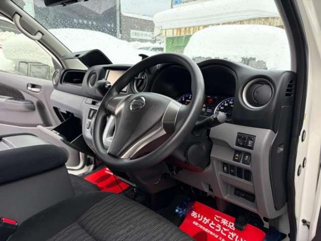 キャラバンNV350 2.5 プレミアムGX ロングボディ ディーゼルターボ 4WD　バックカメラ　エアコン　ドライブレコーダー　ETC　パワステ　パワーウィンドウ　スマートキー　キーレス　片側スライドドア 2500