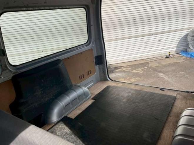 ハイエースバン3.0 DX ロング ハイルーフ ディーゼルターボ 4WD　エアコン　キーレスエントリー　パワステ　パワーウィンドウ　ABS　盗難防止装置　片側スライドドア 3000