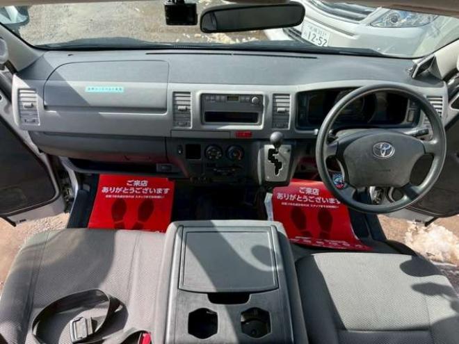 ハイエースバン3.0 DX ロング ハイルーフ ディーゼルターボ 4WD　エアコン　キーレスエントリー　パワステ　パワーウィンドウ　ABS　盗難防止装置　片側スライドドア 3000
