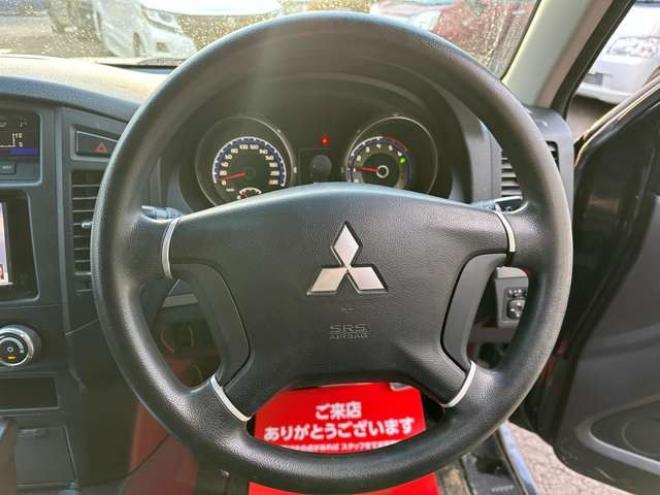 パジェロ3.2 ロング GR ディーゼルターボ 4WD　リフトアップ(ジャオス)　パワステ　パワーウィンドウ　社外ナビ　バックカメラ　純正アルミホイール　ETC　シートヒーター　3列シート　横滑り防止装置　盗難防止装置　ABS　キーレスエントリー 3200