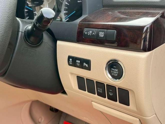 アルファード2.4 240X 4WD　モデリスタエアロ　車高調　ETC　後席モニター　両側電動スライドドア　社外エンジンスターター　パワステ　パワーウィンドウ　純正ナビ　純正アルミ　バックカメラ　キーレスエントリー　3列シート　ABS 2400