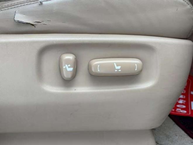 アルファード3.5 350G Lパッケージ 4WD　ETC　後席モニター　両側電動スライドドア　社外エンジンスターター　パワーウィンドウ　パワーバックドア　純正ナビ　　バックカメラ　キーレス　3列シート　ABS 電動シート　シートヒーター　パワステ 3500