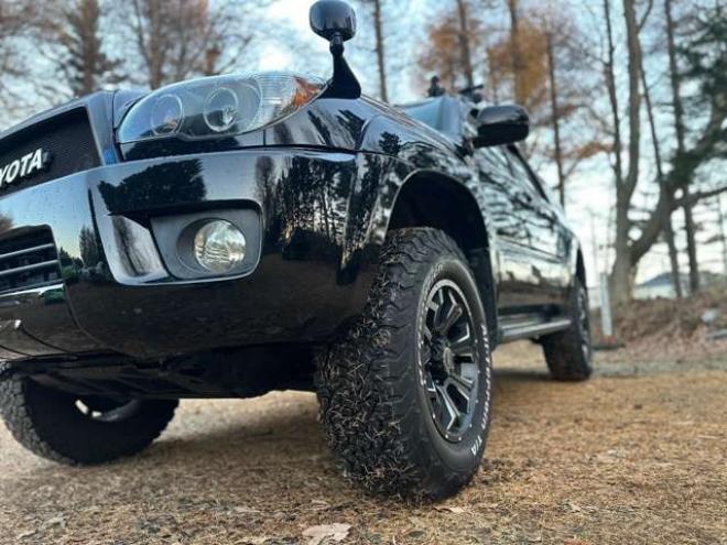 ハイラックスサーフ2.7 SSR-X 4WD　社外地デジナビ　バックカメラ　ウーハー　ドライブレコーダー　ルーフキャリア　ETC　オールテレーンタイヤ　リフトアップ　サンルーフ　社外アルミホイール　ABS　パワーウィンドウ　パワステ　社外グリル 2700