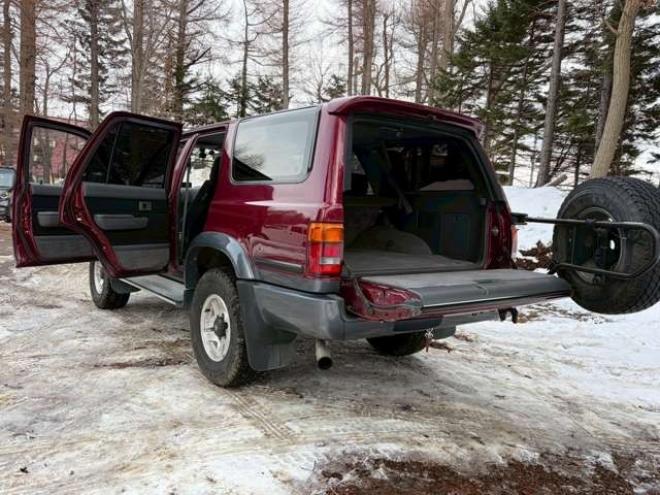 ハイラックスサーフ3.0 SSR-G ワイドボデー ディーゼルターボ 4WD　レカロシート　社外ハンドル　社外ナビ　地デジ　ETC　2バッテリー　バンパーガード　パワステ　パワーウィンドウ　純正アルミホイール　クルーズコントロール　寒冷地仕様 3000