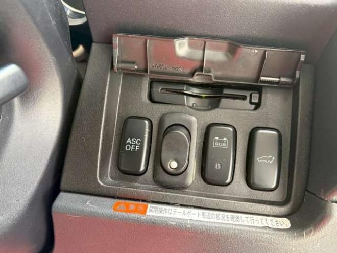 デリカD：5 2.4 G パワーパッケージ 4WD　リフトアップ　両側パワースライドドア　社外ナビ　バックカメラ　フロントカメラ　リアパワーゲート　後席モニター　パワステ　パワーウィンドウ　ABS　キーレスエントリー 2400