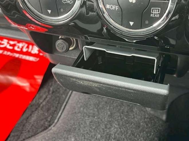 ハイエース2.7 GL ロング ミドルルーフ 4WD　10人乗り　パワステ　パワーウィンドウ　エアコン　社外ナビ　後席モニター　キーレスエントリー　片側スライドドア　盗難防止装置　フロントモデリスタ 2700