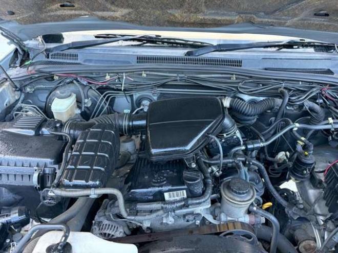 ハイラックスサーフ2.7 SSR-X アメリカンバージョン 4WD　社外ナビ　バックカメラ　リフトアップ　社外アルミ　エアコン　社外ETC　グリルガード　グッドリッチマフラー　LEDライト　全塗装済　パワーウィンドウ　パワステ　キーレス　ダッシュマット　タープ 2700