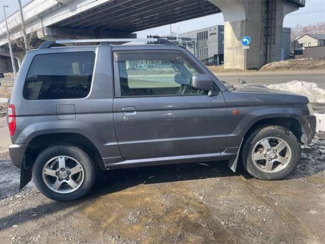 キックスRX 4WD　新在　庫　限　定　プラ　イス　20日21日22日　修復歴　左フロントインパネ歪で軽度です 660