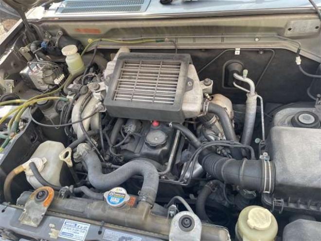 キックスRX 4WD　新在　庫　限　定　プラ　イス　20日21日22日　修復歴　左フロントインパネ歪で軽度です 660