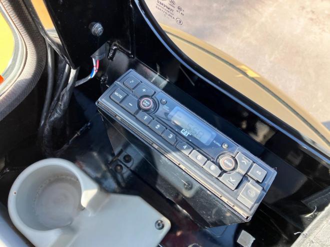 バックホーCAT　中古　305.5E2CR　クレーン仕様　建機