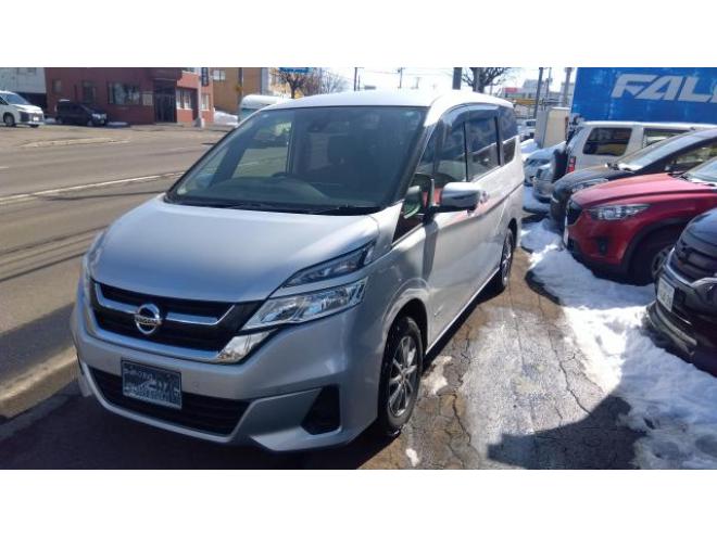 セレナX VセレクションⅡ　4WD 4WD 2000 5Dr