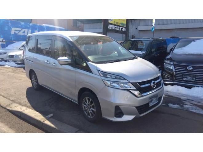 セレナX VセレクションⅡ　4WD 4WD 2000 5Dr