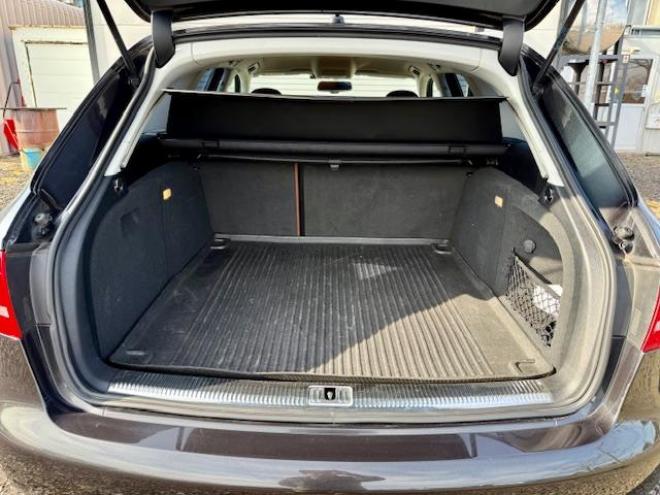 アウディA4アバント2.0TFSIクワトロ 4WD 4WD 2000 5Dr