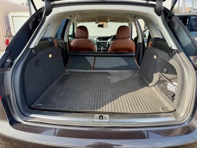 アウディA4アバント2.0TFSIクワトロ 4WD 4WD 2000 5Dr