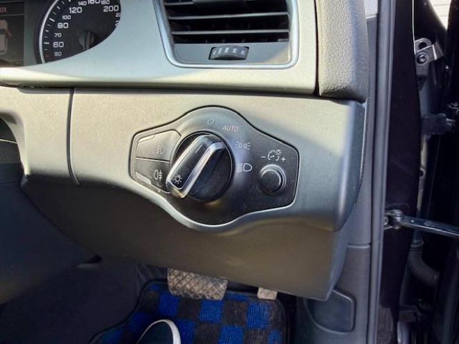 アウディA4アバント2.0TFSIクワトロ 4WD 4WD 2000 5Dr