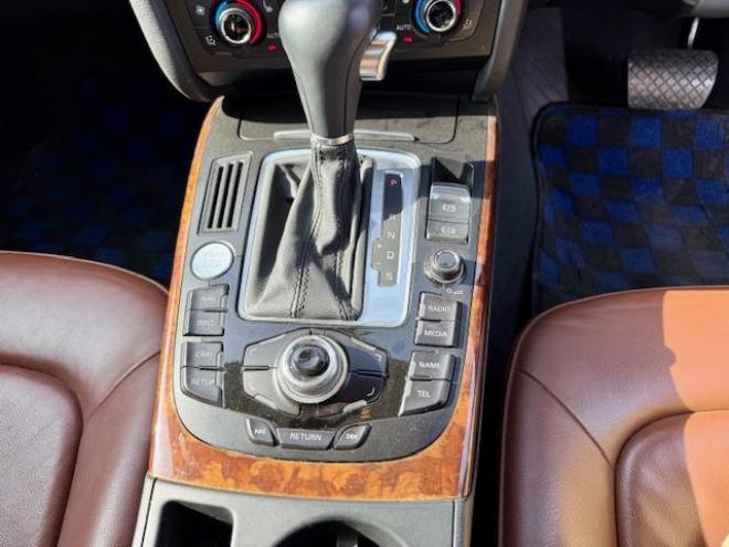 アウディA4アバント2.0TFSIクワトロ 4WD 4WD 2000 5Dr