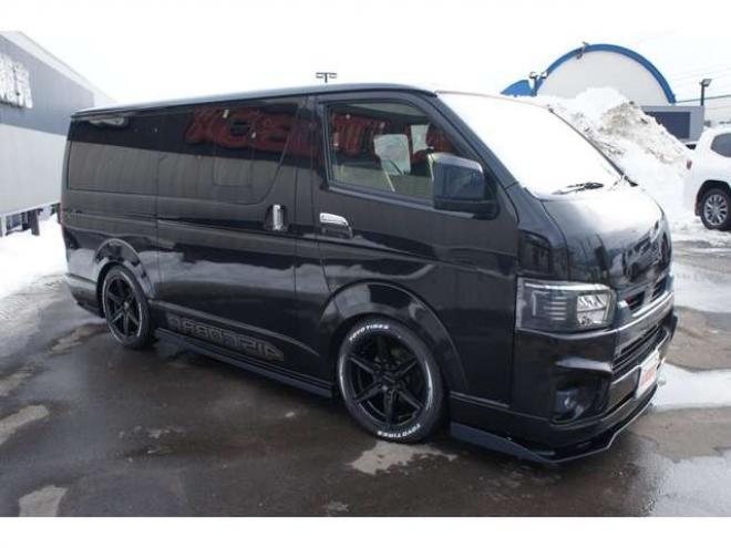 レジアスエース2.8 スーパーGL ダークプライム ロングボディ ディーゼルターボ 4WD　415COBRAオフィシャルコンプリート　ファントムヘッドライトシステム&新作HP-6　18インチホイール&フェイスリフトキット&フルエアロ&フローティングリップ&ローフォルムフェンダー　玄武2インチダウンブロック 2800