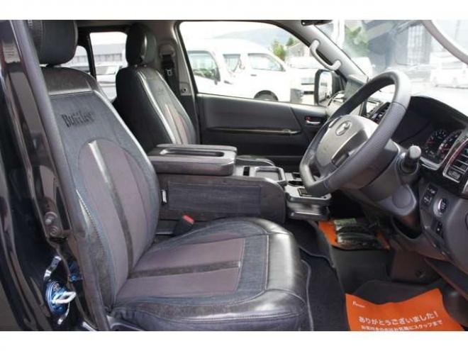 レジアスエース2.8 スーパーGL ダークプライム ロングボディ ディーゼルターボ 4WD　415COBRAオフィシャルコンプリート　ファントムヘッドライトシステム&新作HP-6　18インチホイール&フェイスリフトキット&フルエアロ&フローティングリップ&ローフォルムフェンダー　玄武2インチダウンブロック 2800