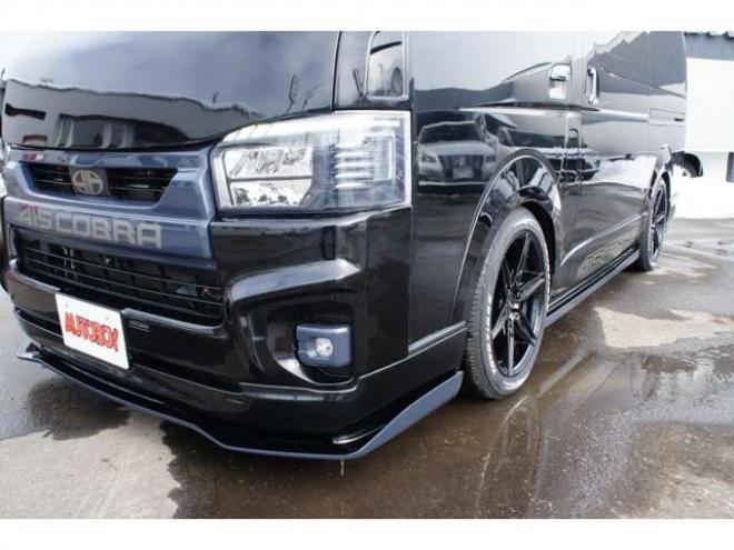 レジアスエース2.8 スーパーGL ダークプライム ロングボディ ディーゼルターボ 4WD　415COBRAオフィシャルコンプリート　ファントムヘッドライトシステム&新作HP-6　18インチホイール&フェイスリフトキット&フルエアロ&フローティングリップ&ローフォルムフェンダー　玄武2インチダウンブロック 2800