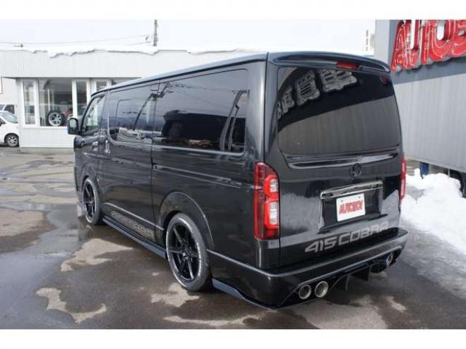 レジアスエース2.8 スーパーGL ダークプライム ロングボディ ディーゼルターボ 4WD　415COBRAオフィシャルコンプリート　ファントムヘッドライトシステム&新作HP-6　18インチホイール&フェイスリフトキット&フルエアロ&フローティングリップ&ローフォルムフェンダー　玄武2インチダウンブロック 2800