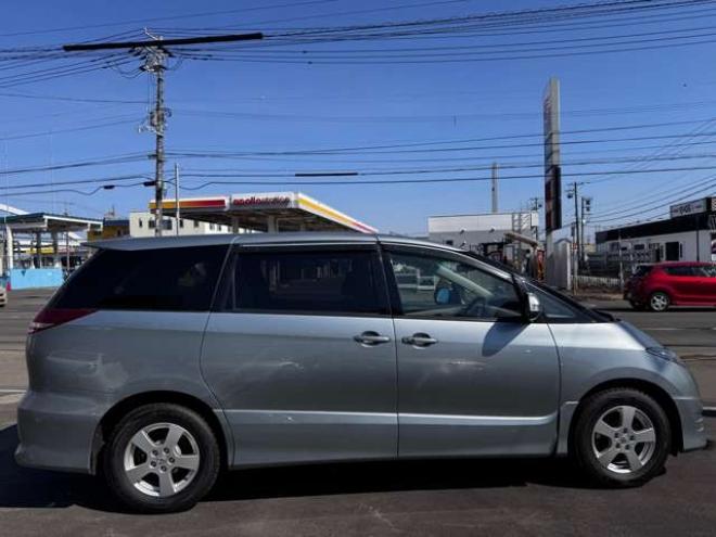 エスティマ2.4 アエラス 4WD　スマートキー・プッシュスタート・HDDナビ・フルセグTV・バックカメラ・ETC・ワイパーデアイサー・キセノンヘッドライト・リアエアコン・電動格納ミラー・両側スライドドア 2400