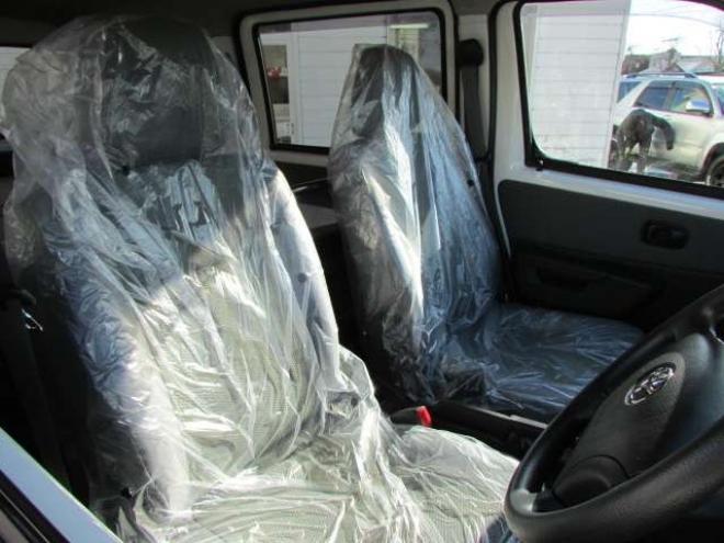 タウンエースバン1.5 GL 4WD　登録済未使用車/スマートアシスト/LEDヘッドライト/ベッドキット/MAD CROSS14インチホイール+ジオランダーX-AT/キーレス/アイドリングストップ 登録済未使用車 1500