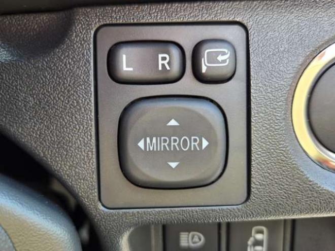 ハイエース2.7 グランドキャビン 4WD　寒冷地　10人乗り　スーパーロング　ワイドボディ　ハイルーフ　プッシュスタート　スマキー　パワスラ　リアヒーター&クーラー　ステアリングスイッチ　車線逸脱防止　衝突被害軽減　横滑り防止　電動格納ミラー 2700