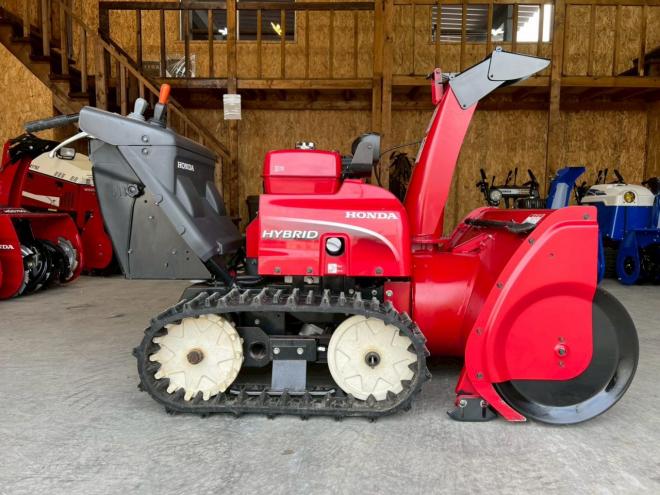 除雪機ホンダ　HSM1380i！ハイブリッド！左右旋回レバー！