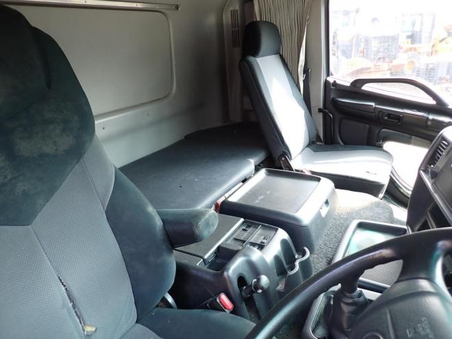 プロフィア4段クレーン＆ラジコン　苫小牧ヤード