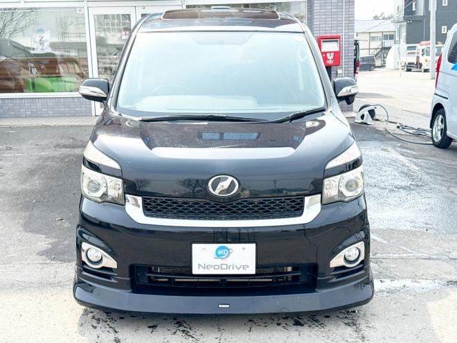 ヴォクシー2.0ZS 4WD　ローンが不安な方＜優遇ローン＞　本州仕入　モデリスタエアロ　ダブルサンルーフ　 4WD 2000 5Dr