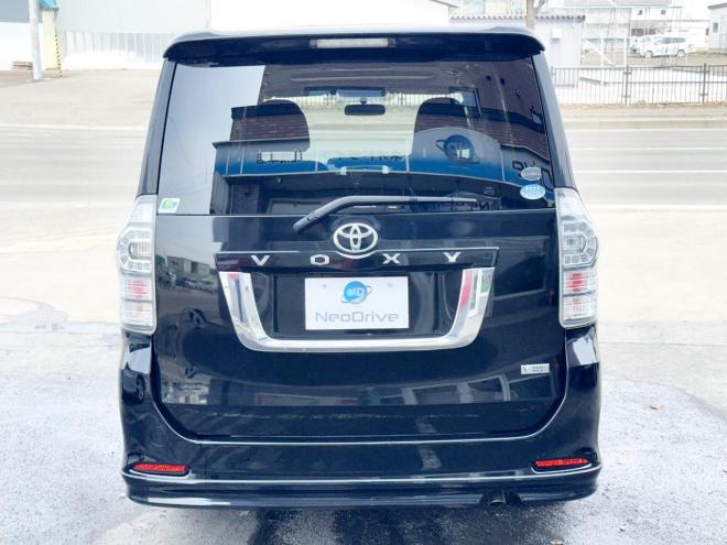 ヴォクシー2.0ZS 4WD　ローンが不安な方＜優遇ローン＞　本州仕入　モデリスタエアロ　ダブルサンルーフ　 4WD 2000 5Dr