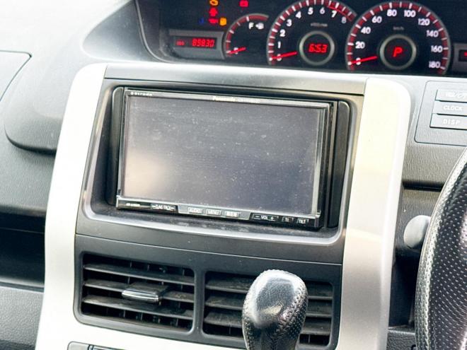 ヴォクシー2.0ZS 4WD　ローンが不安な方＜優遇ローン＞　本州仕入　モデリスタエアロ　ダブルサンルーフ　 4WD 2000 5Dr