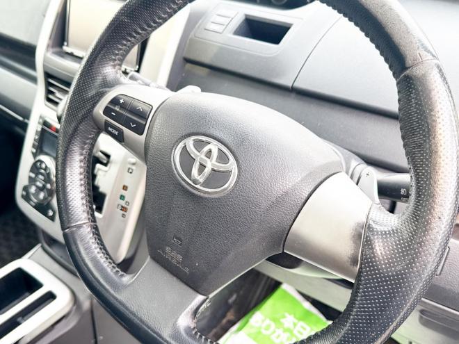 ヴォクシー2.0ZS 4WD　ローンが不安な方＜優遇ローン＞　本州仕入　モデリスタエアロ　ダブルサンルーフ　 4WD 2000 5Dr